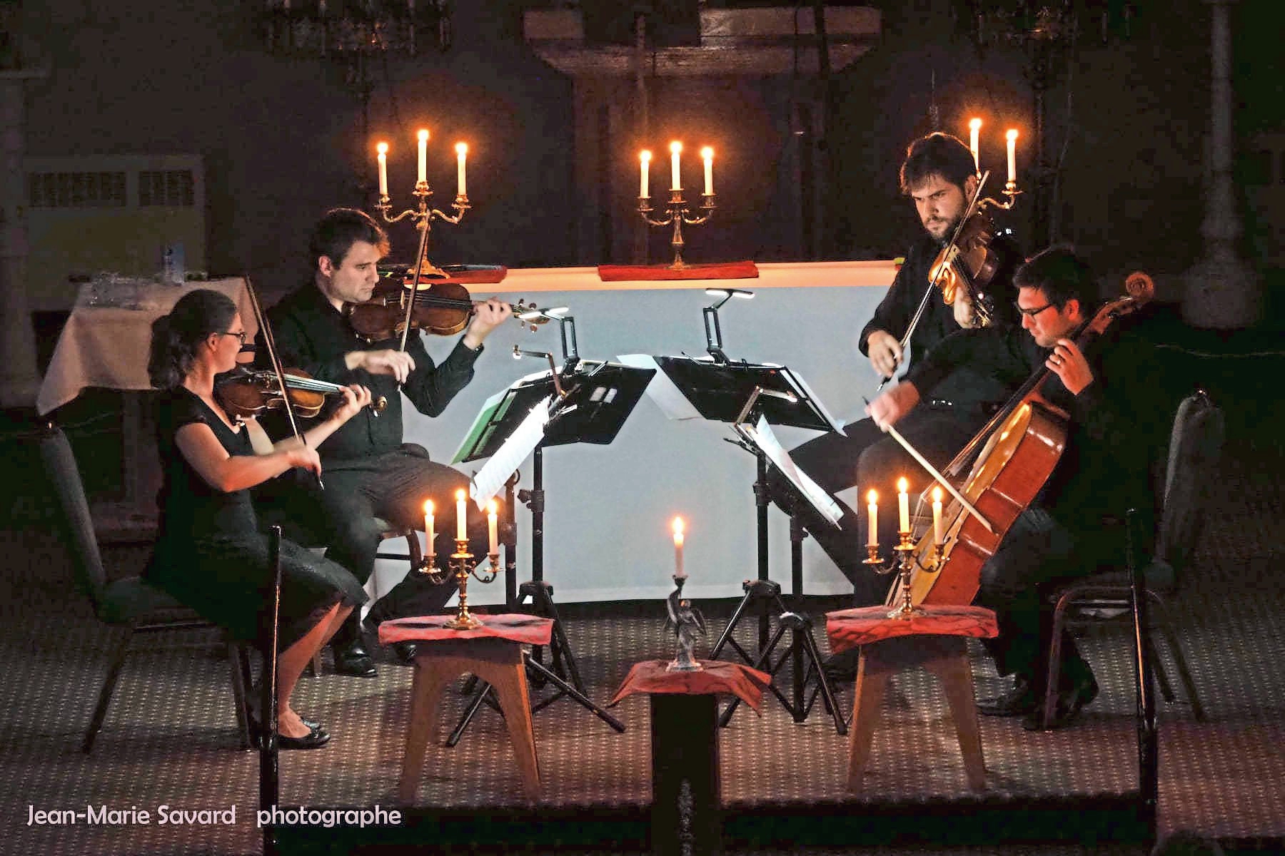 Un spectacle sous les chandelles à l'église SainteFamille Le Granby