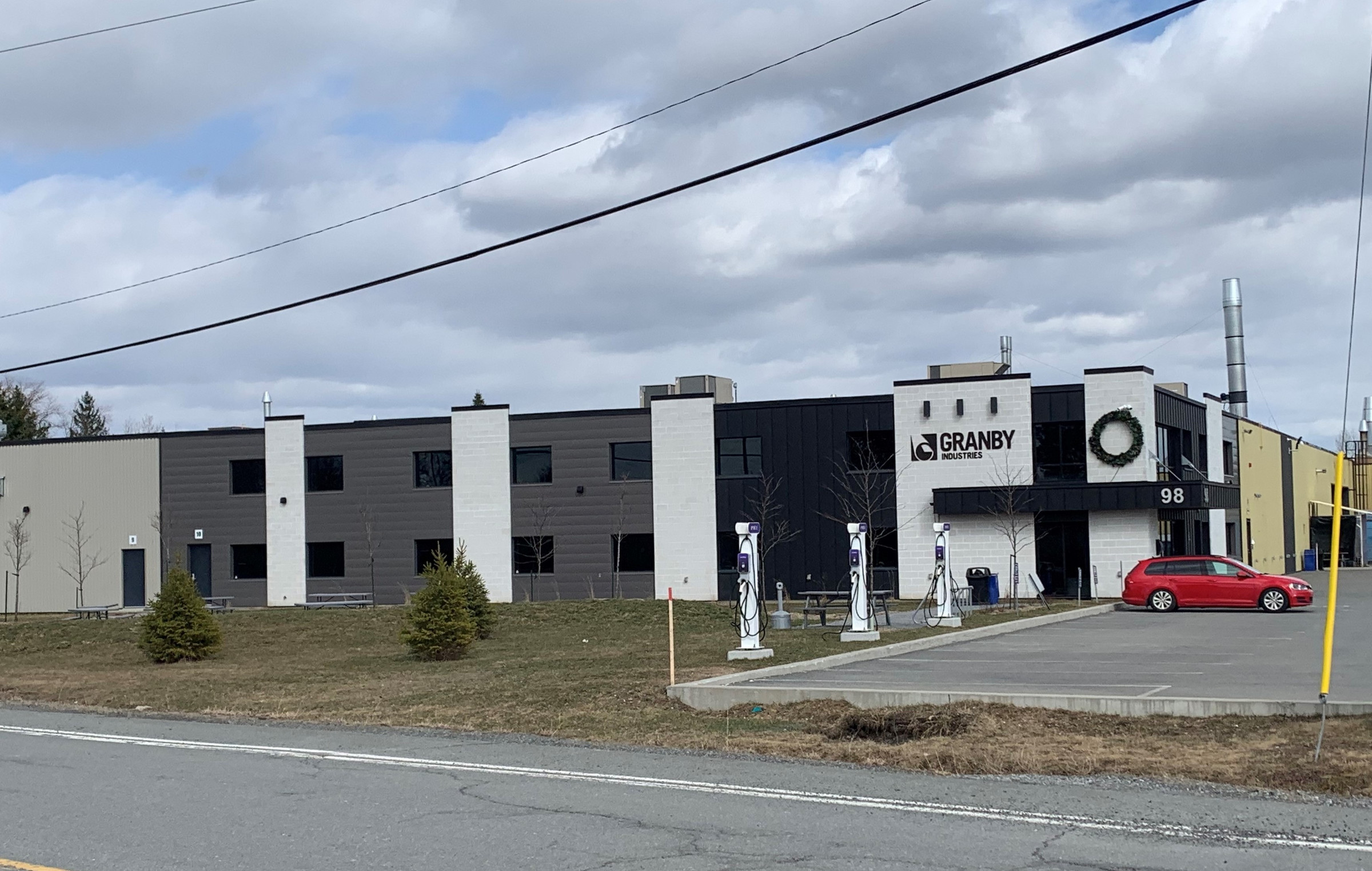 Une importante hausse pour les employés de Granby Industries Le