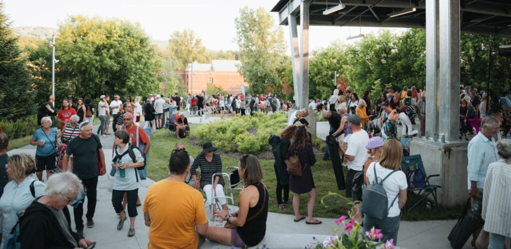 Deux spectacles du FICG à la Place publique de Bromont - Le Granby Express